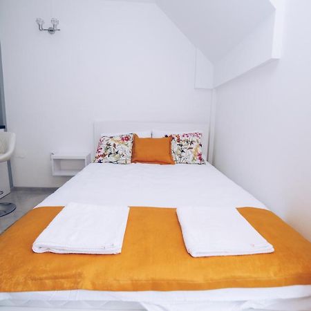 Duga Apartmani Kragujevac Exterior foto