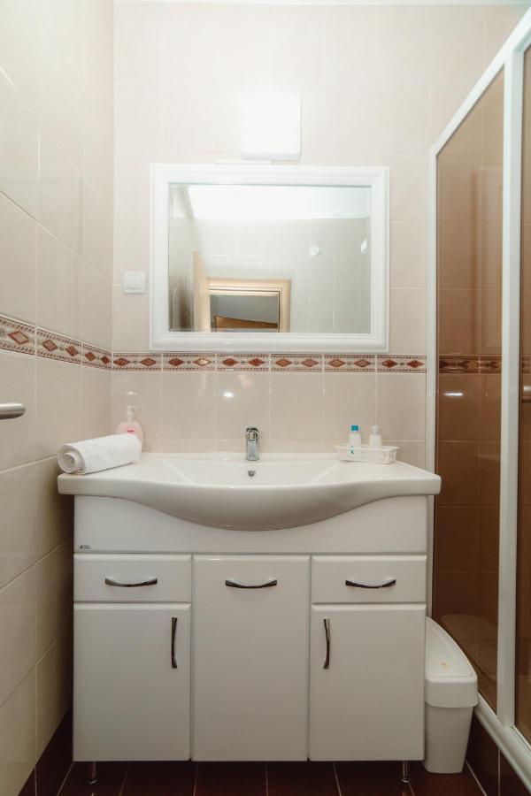 Duga Apartmani Kragujevac Exterior foto